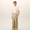 Pantalones anchos de cintura baja de lana nueva en color beige