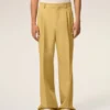 Pantalones anchos de cintura baja de lana virgen amarilla