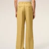 Pantalones anchos de cintura baja de lana virgen amarilla