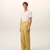 Pantalones anchos de cintura baja de lana virgen amarilla