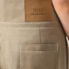 Pantalones con cinturón envuelto de algodón beige Pantalones con cinturón envuelto de algodón beige