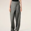 Pantalones cruzados con cinturón de lana virgen gris