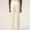 Pantalones rectos de lana blancos