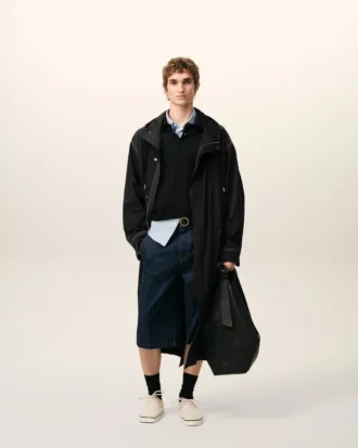 Parka larga de nailon negro