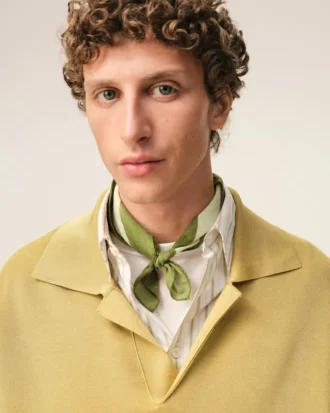Pañuelo de algodón verde con estampado Ami de Coeur Pañuelo de algodón verde con estampado Ami de Coeur