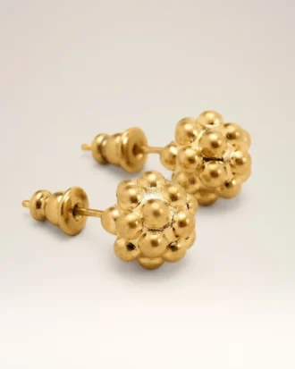 Pendientes de perla en latón dorado