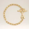 Pulsera Ami de Coeur de latón dorado martillado Pulsera Ami de Coeur de latón dorado martillado