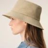 Sombrero de pescador Ami de Coeur de algodón beige Sombrero de pescador Ami de Coeur de algodón beige