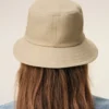 Sombrero de pescador Ami de Coeur de algodón beige Sombrero de pescador Ami de Coeur de algodón beige