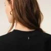 Top ajustado sin mangas de jersey negro Top ajustado sin mangas de jersey negro
