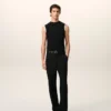 Top ajustado sin mangas de jersey negro Top ajustado sin mangas de jersey negro
