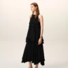 Vestido largo negro de mezcla de seda con volantes Vestido largo negro de mezcla de seda con volantes