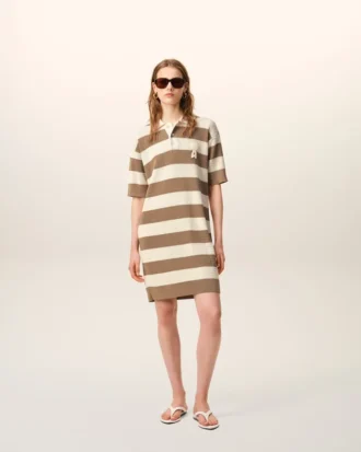 Vestido polo de algodón blanco y marrón Parche «Ami de Coeur Polo»
