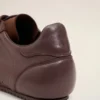 Zapatillas bajas de piel lisa color burdeos Zapatillas bajas de piel lisa color burdeos