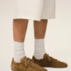Zapatillas deportivas blandas de piel de vaca marrón Zapatillas deportivas blandas de piel de vaca marrón