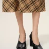 Zapatos de salón con puntera anatómica en piel negra Zapatos de salón con puntera anatómica en piel negra