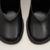 Zapatos de salón con puntera anatómica en piel negra Zapatos de salón con puntera anatómica en piel negra